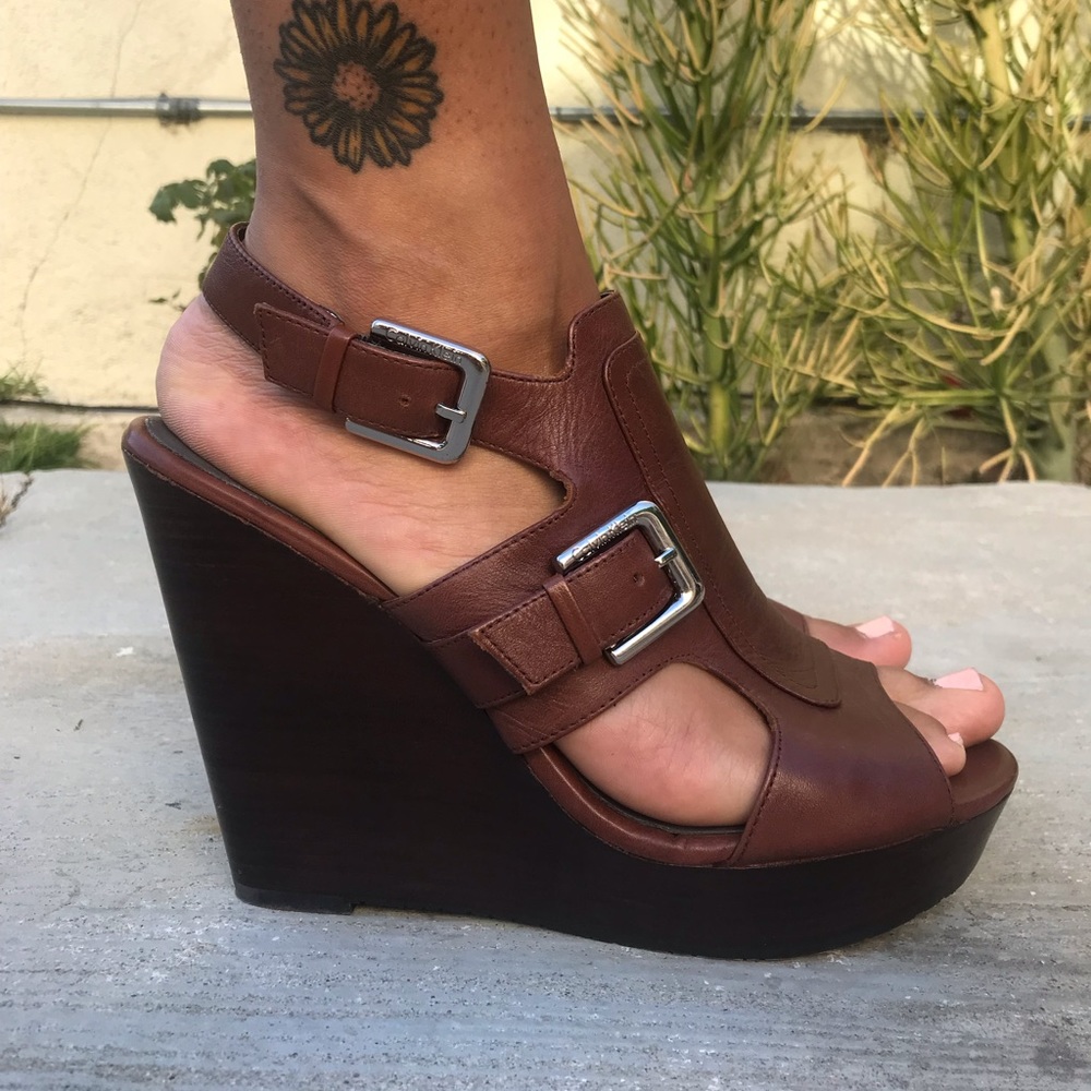 CALVIN KLEIN BROWN WEDGES